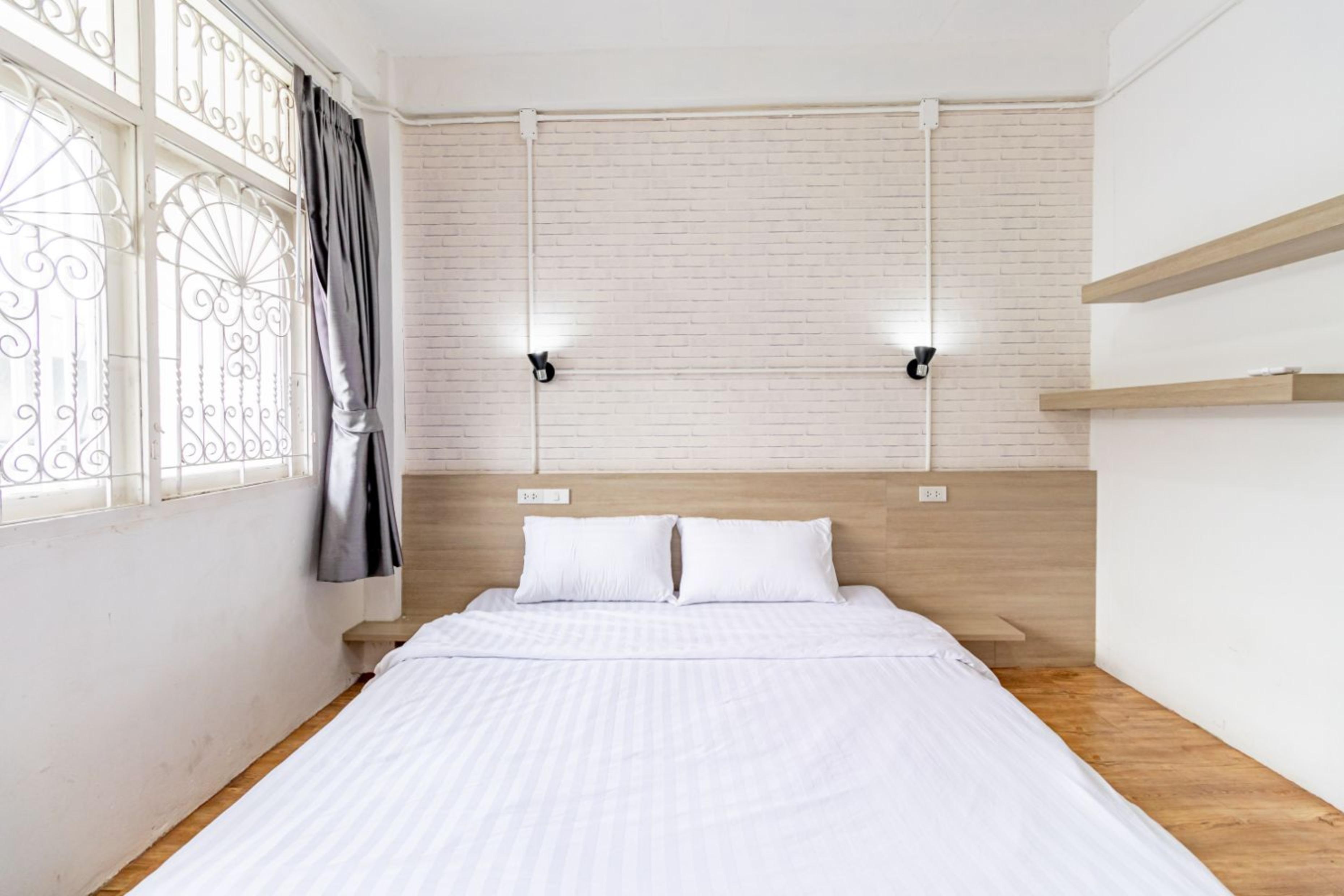 Ze Residence Bang Aor Station Bangkok Luaran gambar